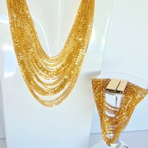 Beautiful Drapery Décolleté 18k Gold Plated Neckla